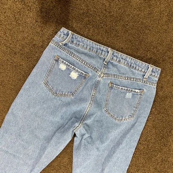 Ellie & Kate Embroided Jeans - Picture 4 of 6